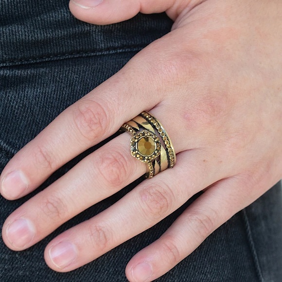 β€οΈβπ₯5/$25β€οΈβπ₯ Modern Maven Brass Ring